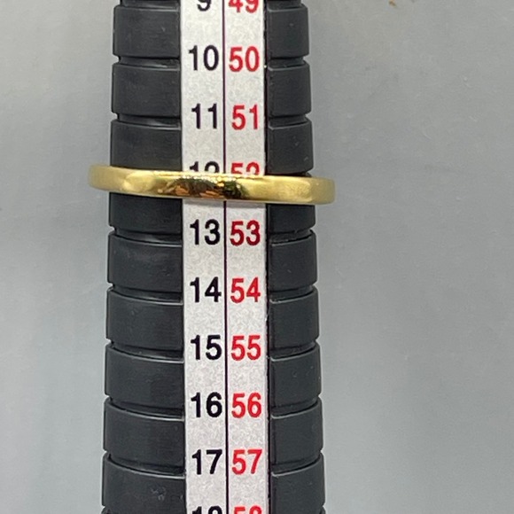 Gold Tone Bypass Ring with Dual Round Purple Stones Size 6 Statement Jewelry - Picture 4 of 7